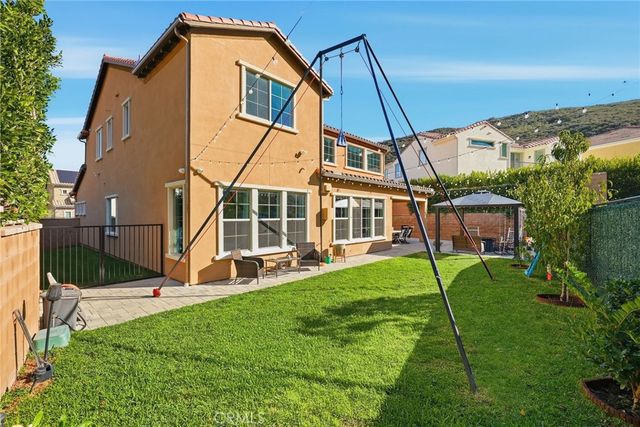 8273 N Clear Sky, West Hills, CA 91304