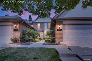 39852 Glenview Court, Northville, MI 48168
