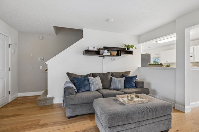 7148 Commonwealth Cir, Nashville, TN 37221