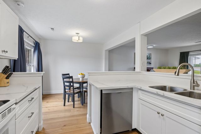 7148 Commonwealth Cir, Nashville, TN 37221