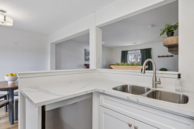 7148 Commonwealth Cir, Nashville, TN 37221