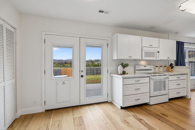 7148 Commonwealth Cir, Nashville, TN 37221