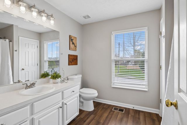 7148 Commonwealth Cir, Nashville, TN 37221