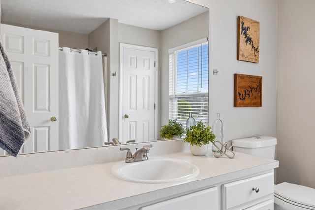 7148 Commonwealth Cir, Nashville, TN 37221