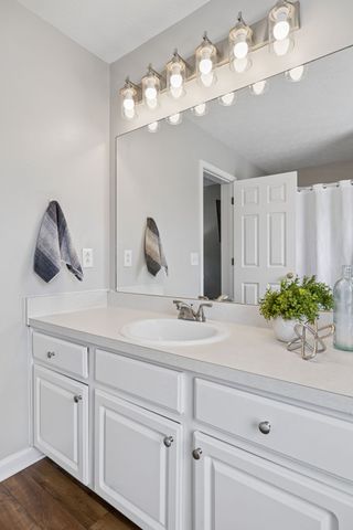 7148 Commonwealth Cir, Nashville, TN 37221