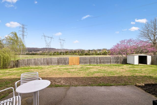 7148 Commonwealth Cir, Nashville, TN 37221