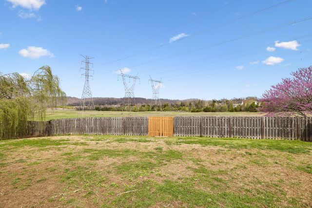 7148 Commonwealth Cir, Nashville, TN 37221