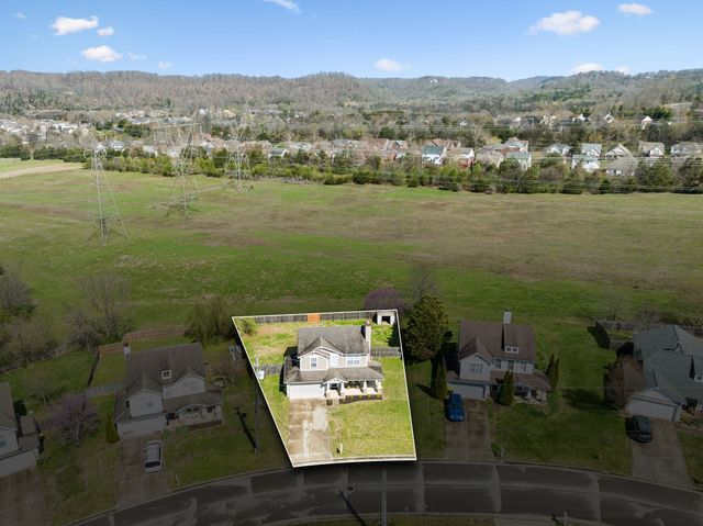 7148 Commonwealth Cir, Nashville, TN 37221