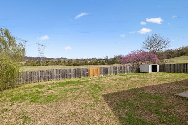 7148 Commonwealth Cir, Nashville, TN 37221