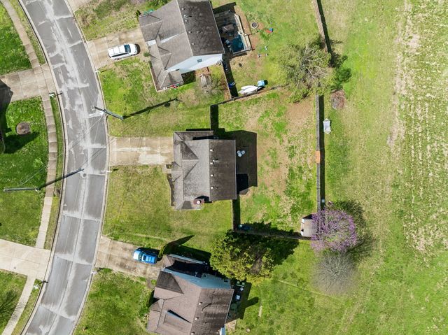 7148 Commonwealth Cir, Nashville, TN 37221