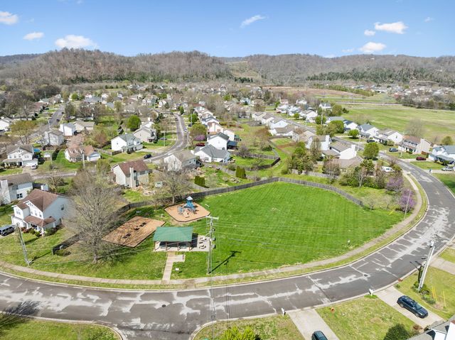 7148 Commonwealth Cir, Nashville, TN 37221