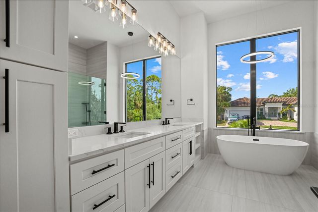 1605 LANDFALL DRIVE, Nokomis, FL 34275