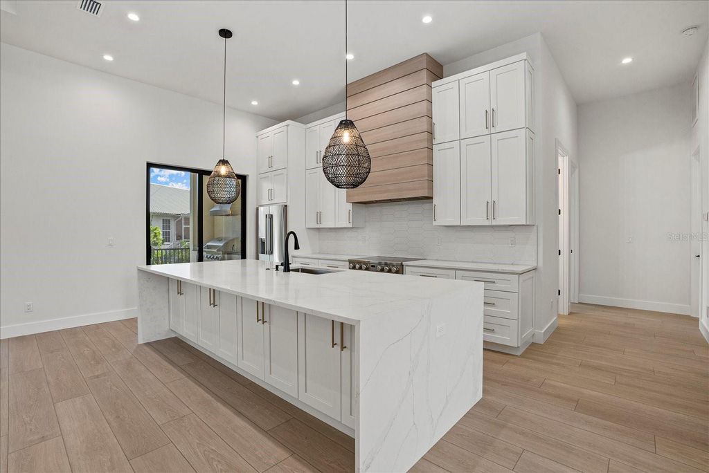 Image 12 of property listing at 1605 LANDFALL DRIVE, Nokomis, FL 34275