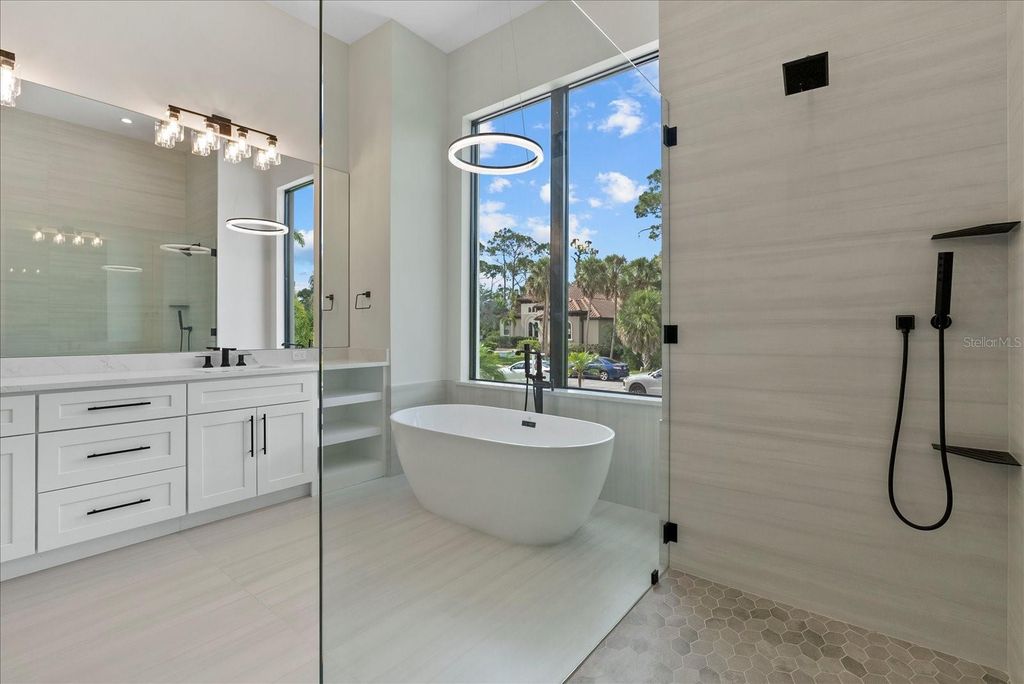 Image 22 of property listing at 1605 LANDFALL DRIVE, Nokomis, FL 34275