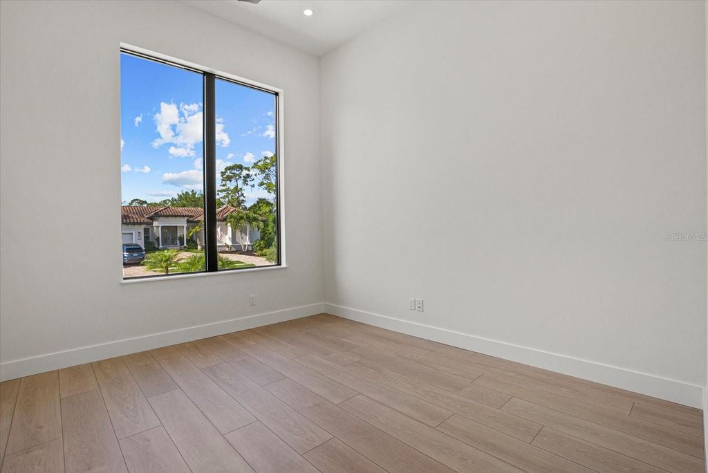 Image 27 of property listing at 1605 LANDFALL DRIVE, Nokomis, FL 34275