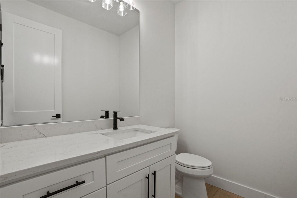 Image 30 of property listing at 1605 LANDFALL DRIVE, Nokomis, FL 34275