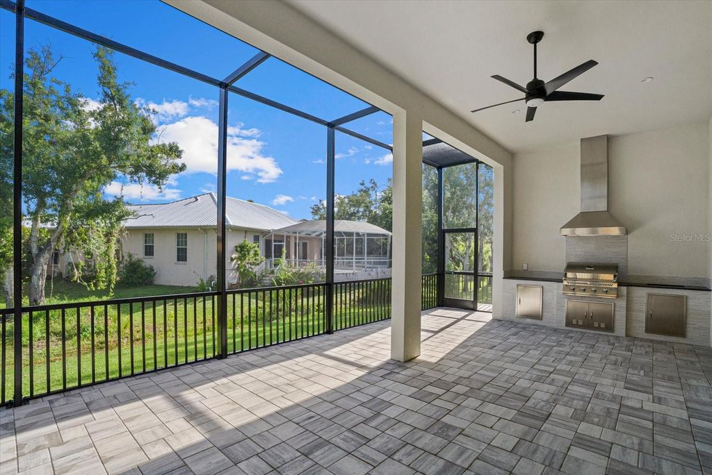 Image 34 of property listing at 1605 LANDFALL DRIVE, Nokomis, FL 34275