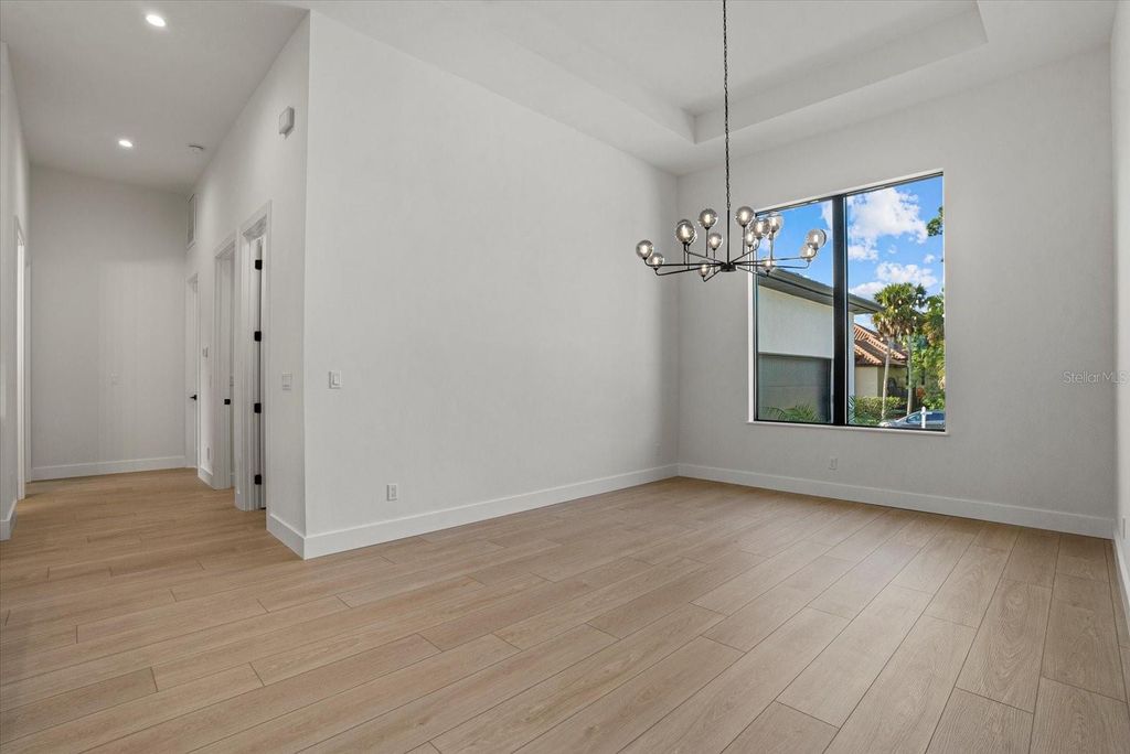 Image 9 of property listing at 1605 LANDFALL DRIVE, Nokomis, FL 34275