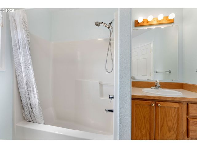 5555 Se Firwood St, Milwaukie, OR 97222