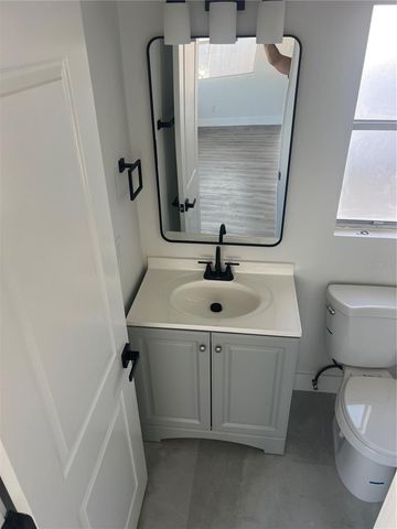 4075 38TH AVENUE N, St Petersburg, FL 33713