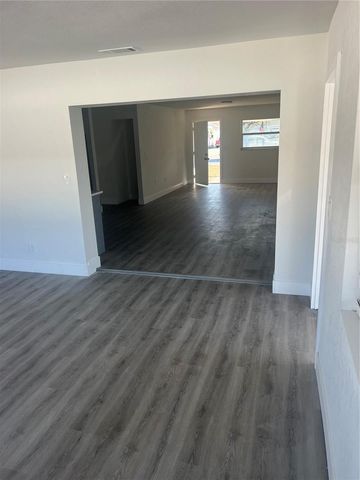 4075 38TH AVENUE N, St Petersburg, FL 33713