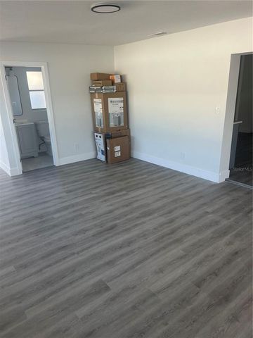 4075 38TH AVENUE N, St Petersburg, FL 33713