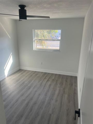 4075 38TH AVENUE N, St Petersburg, FL 33713