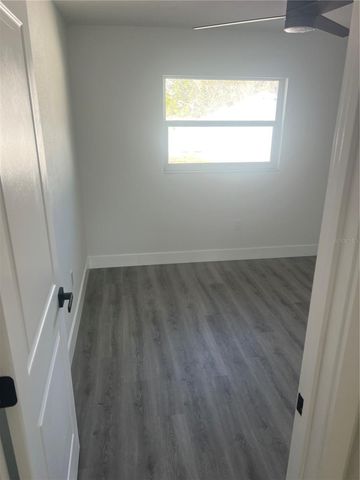 4075 38TH AVENUE N, St Petersburg, FL 33713