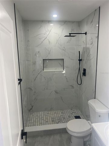 4075 38TH AVENUE N, St Petersburg, FL 33713