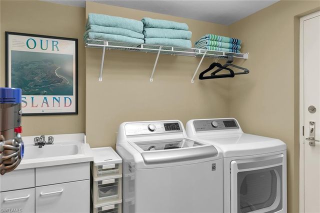 980 Cape Marco DR 508, Marco Island, FL 34145