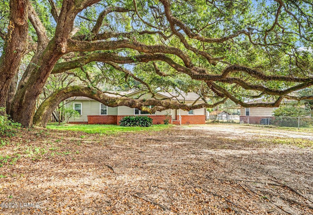 1505 Palmetto Drive, Beaufort, SC 29902