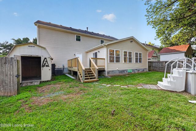 8113 Apple Valley Dr, Louisville, KY 40228