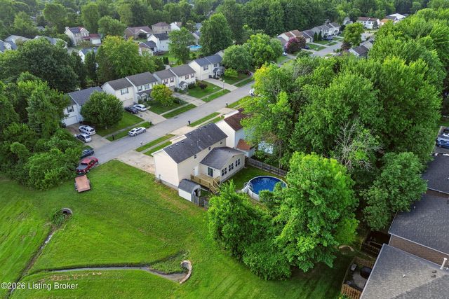 8113 Apple Valley Dr, Louisville, KY 40228