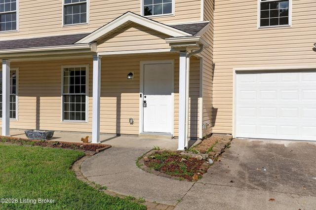 8113 Apple Valley Dr, Louisville, KY 40228