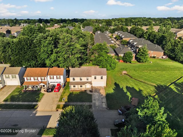 8113 Apple Valley Dr, Louisville, KY 40228