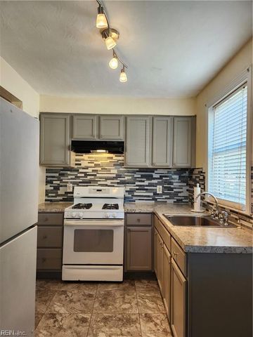 2400 Charleston AVE, Portsmouth, VA 23704
