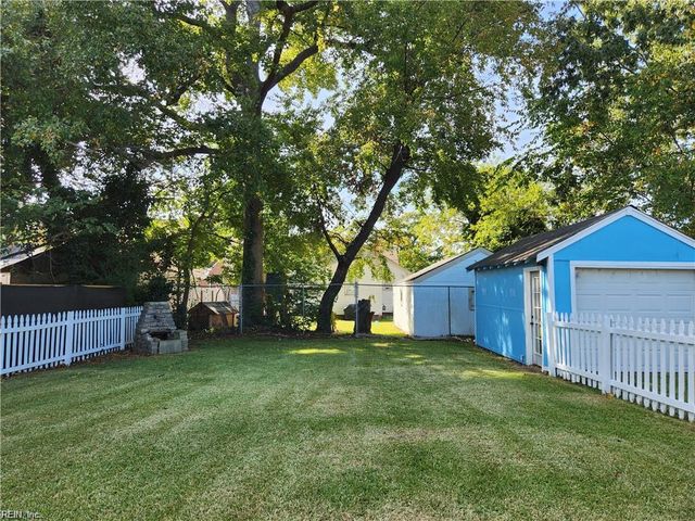 2400 Charleston AVE, Portsmouth, VA 23704