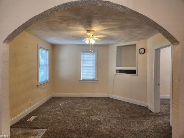 2400 Charleston AVE, Portsmouth, VA 23704
