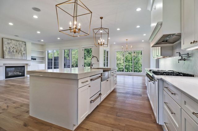 1916 Rivers Edge Dr, Cookeville, TN 38506