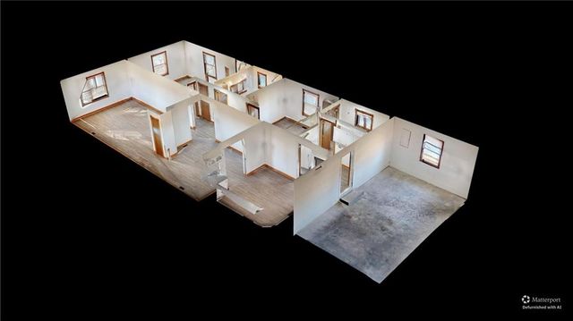 715 E Highland Avenue, Nevada, MO 64772