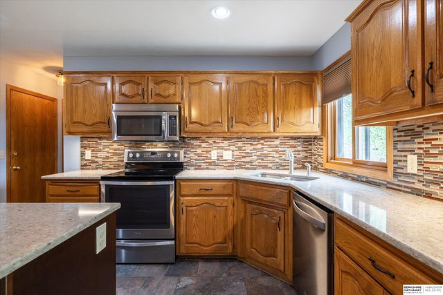 17036 Karen Street, Omaha, NE 68135