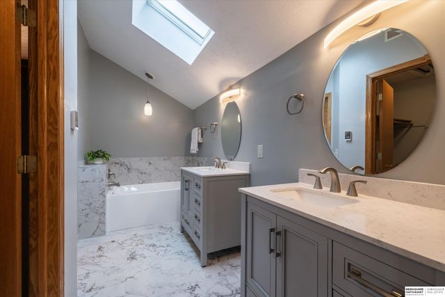 17036 Karen Street, Omaha, NE 68135