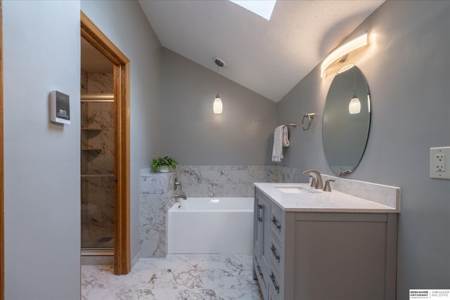 17036 Karen Street, Omaha, NE 68135