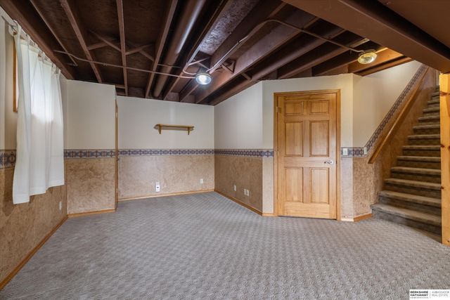 17036 Karen Street, Omaha, NE 68135