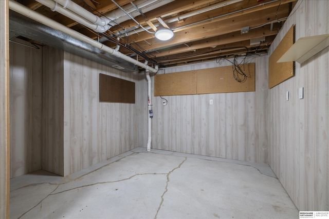 17036 Karen Street, Omaha, NE 68135