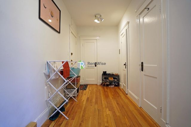 66 Queensberry St 320, Boston, MA 02215