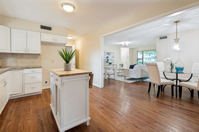 8030 Hunnicut Road, Dallas, TX 75228