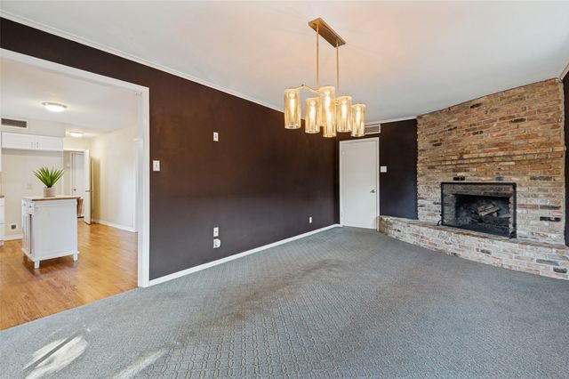 8030 Hunnicut Road, Dallas, TX 75228