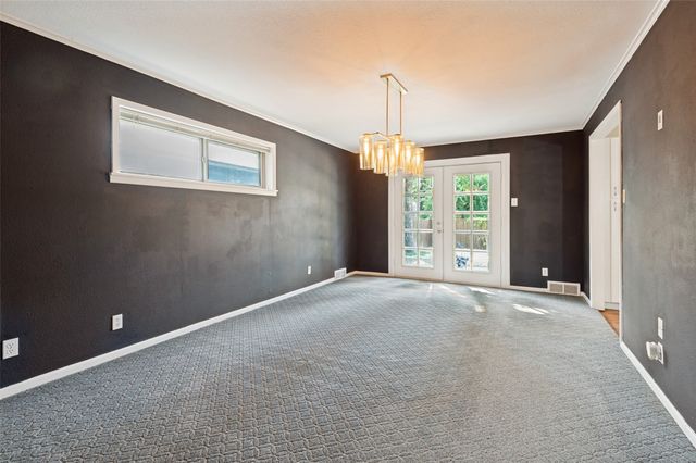 8030 Hunnicut Road, Dallas, TX 75228