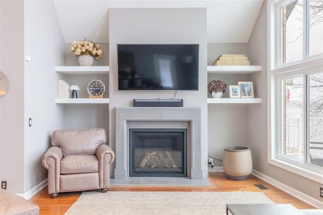 2628 E Shore Drive, Portage, MI 49002